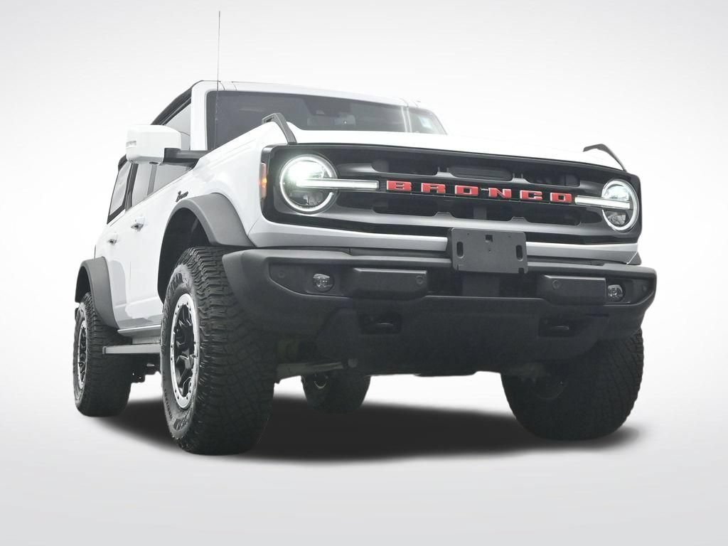Used 2024 Ford Bronco Outer Banks w/ Sasquatch Package AWD/4WD image 34
