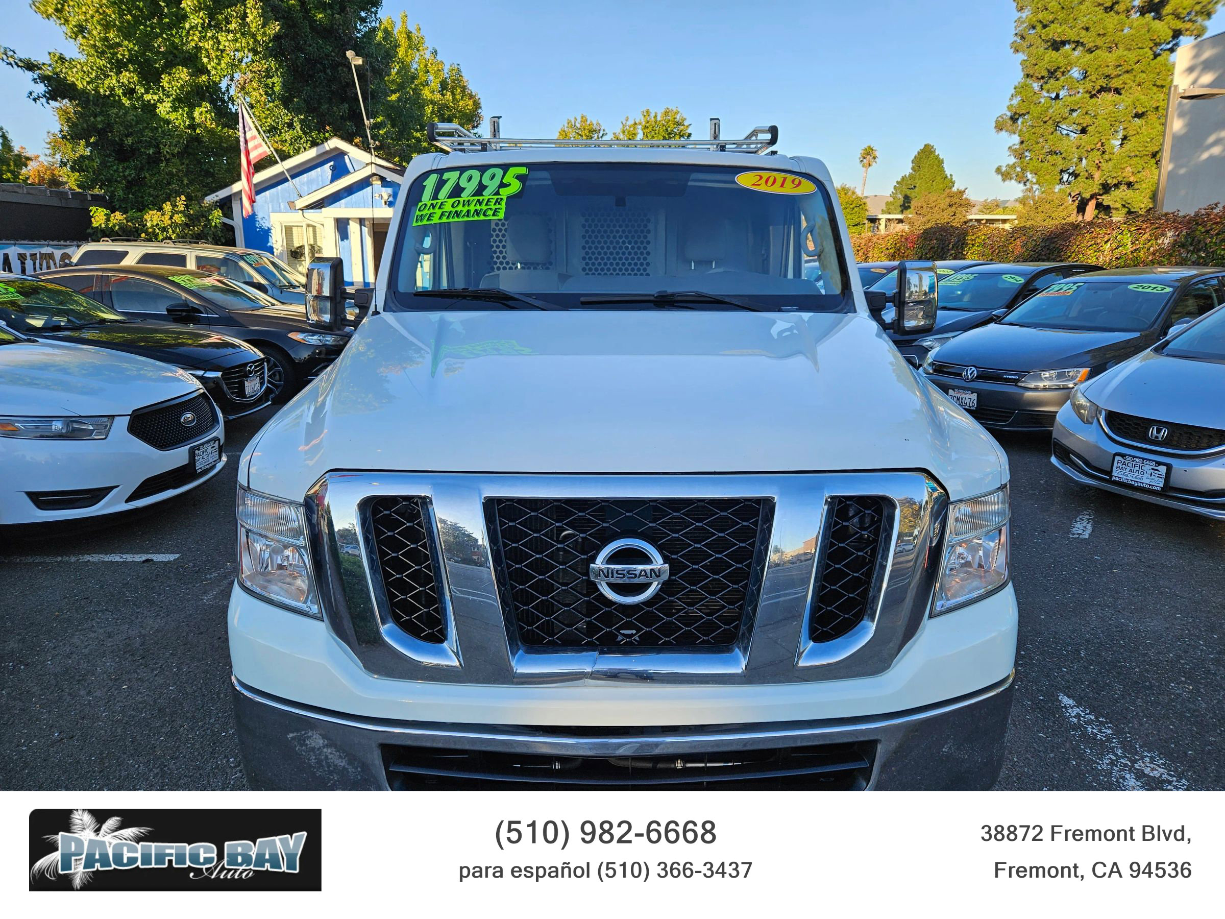 Used 2019 Nissan NV 3500 SL image 2