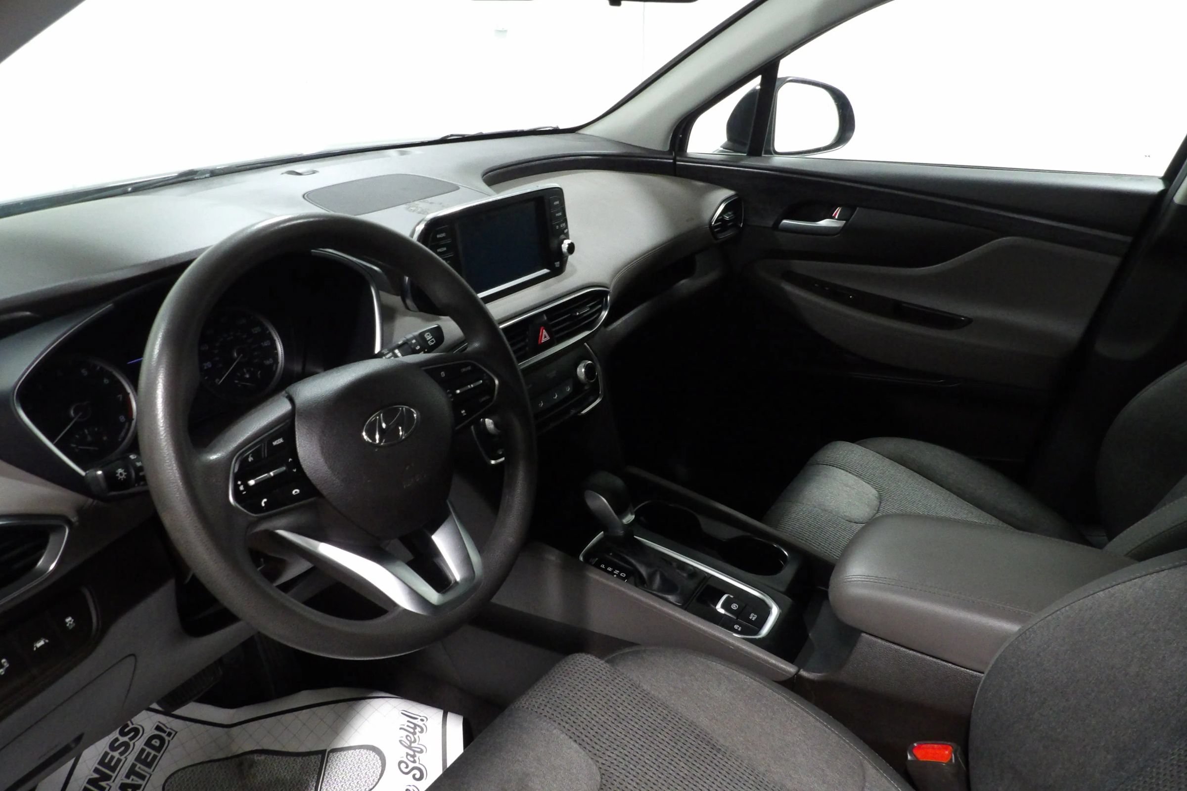 Used 2019 Hyundai Santa Fe SE w/ Cargo Package FWD image 10