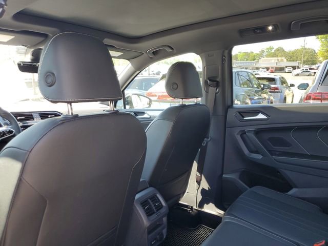 Certified 2024 Volkswagen Tiguan SE R-Line image 11