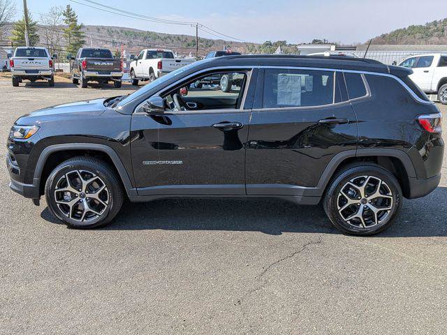 Certified 2025 Jeep Compass Limited image 9