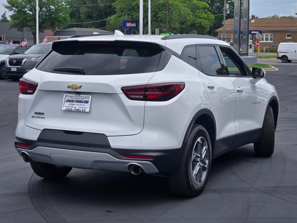 Certified 2024 Chevrolet Blazer LT w/ Convenience Package FWD image 13