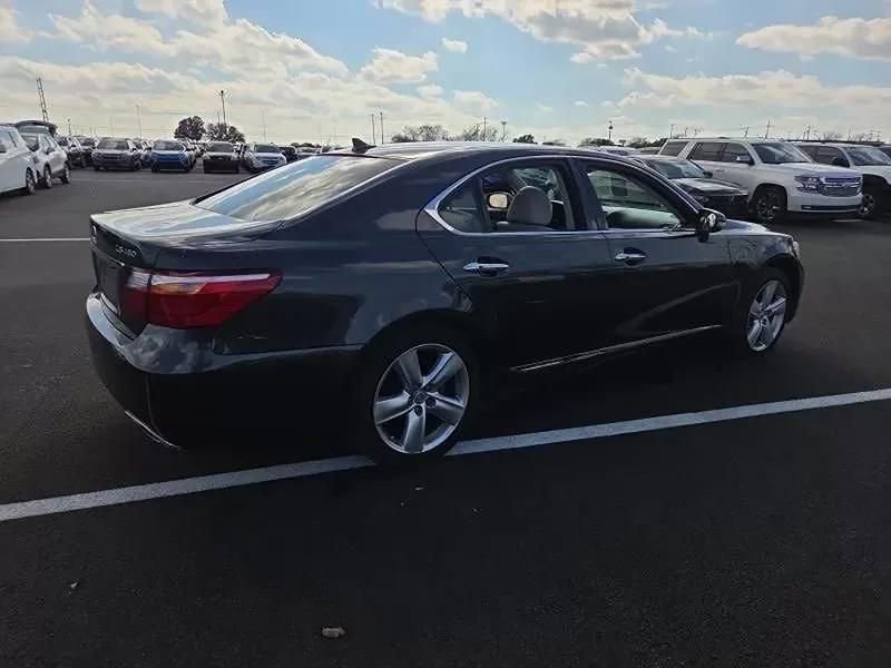 Used 2011 Lexus LS 460 w/ Comfort Pkg image 5