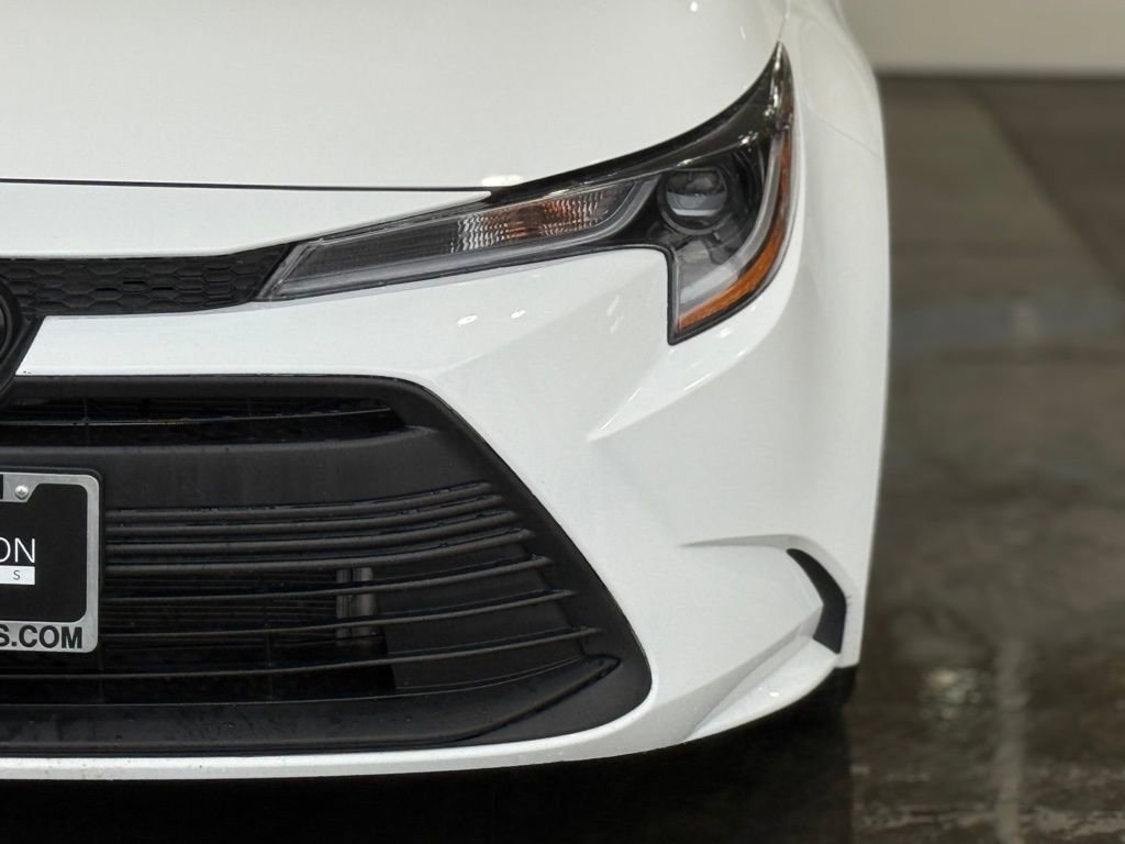 Certified 2025 Toyota Corolla LE image 6