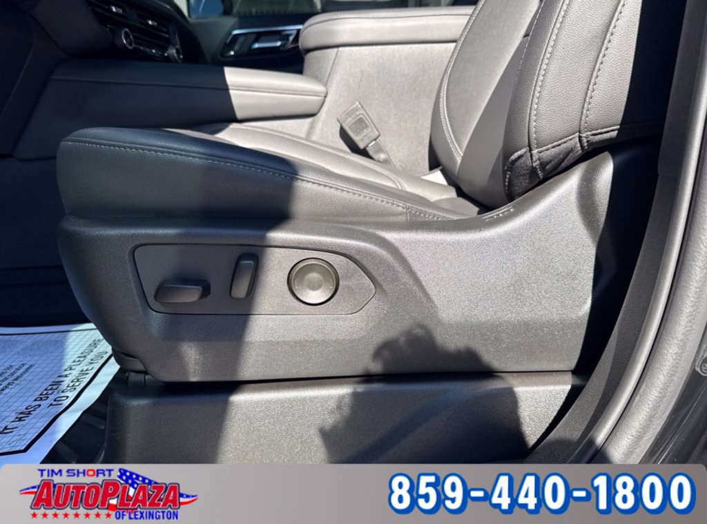 Used 2025 Chevrolet Tahoe Z71 w/ Comfort Package AWD/4WD image 11