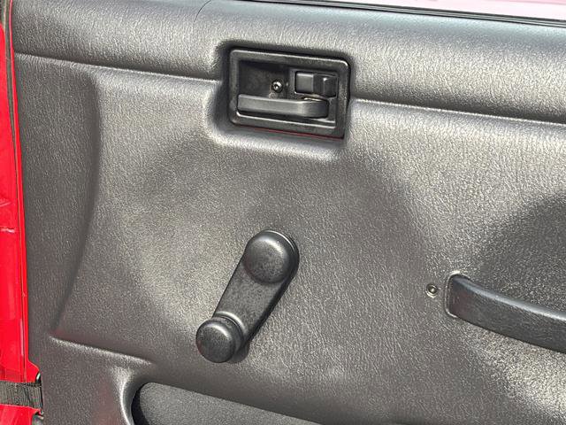 Used 2005 Jeep Wrangler Sport image 34