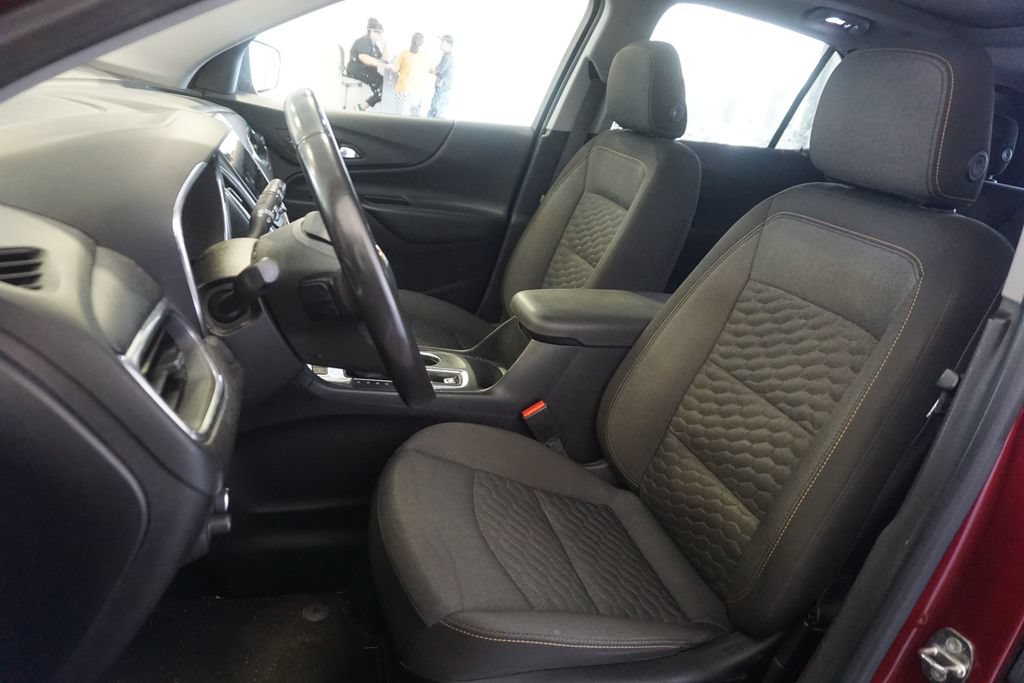 Used 2018 Chevrolet Equinox LT w/ Sun & Infotainment Package AWD/4WD image 13