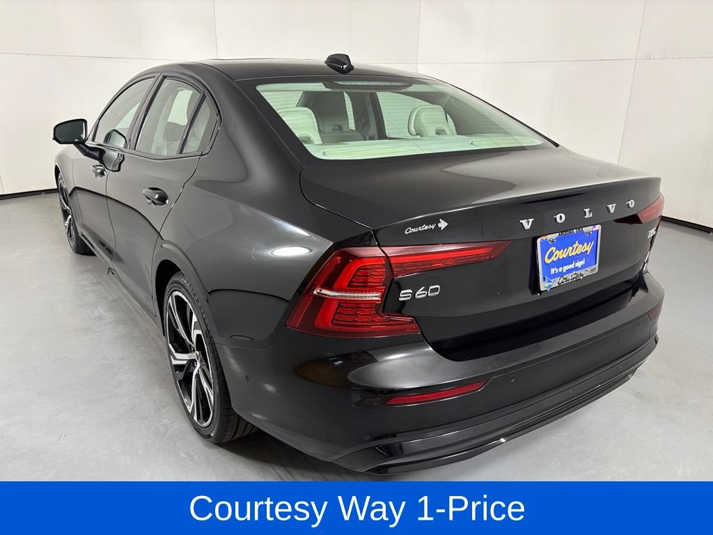 Used 2024 Volvo S60 B5 Plus FWD image 8