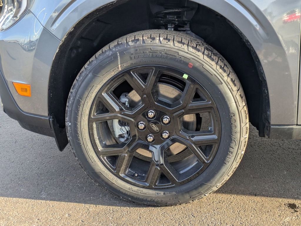 New 2026 Ford Maverick XLT w/ Black Appearance Package AWD/4WD image 12
