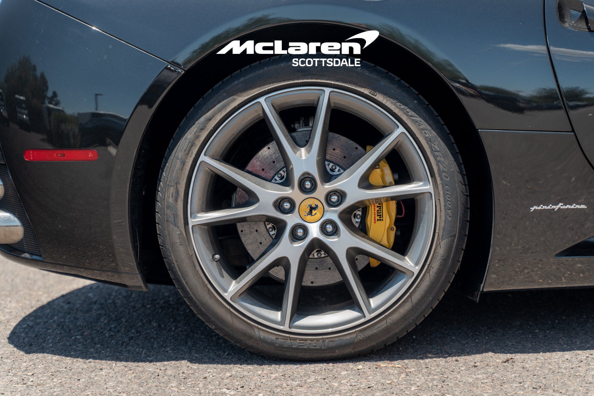 Used 2014 Ferrari California RWD image 35