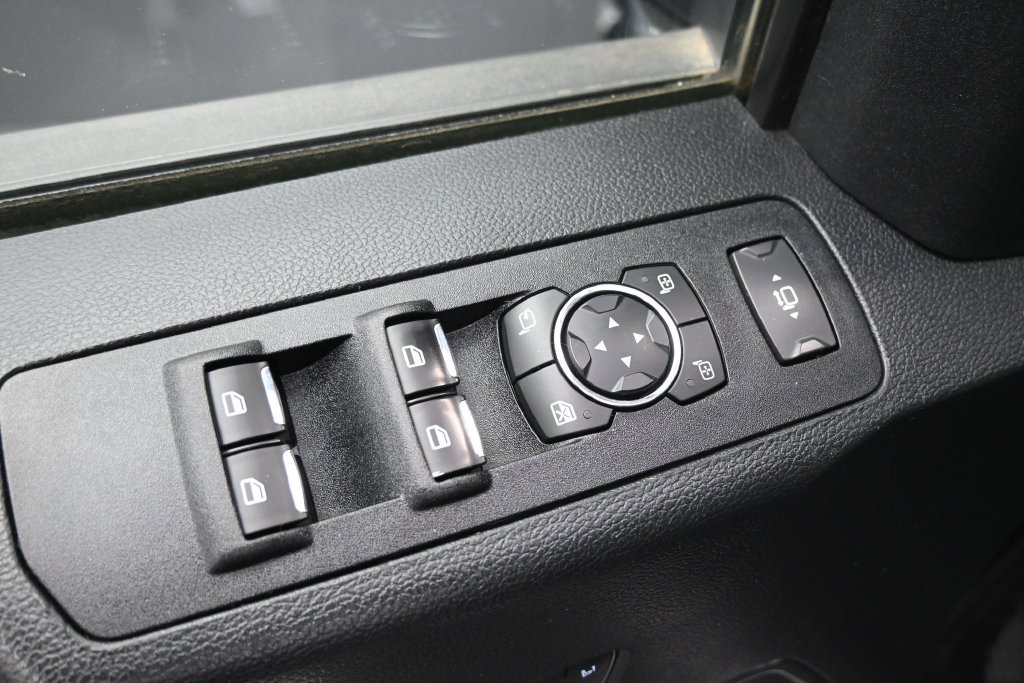 Used 2021 Ford F250 Lariat AWD/4WD image 4