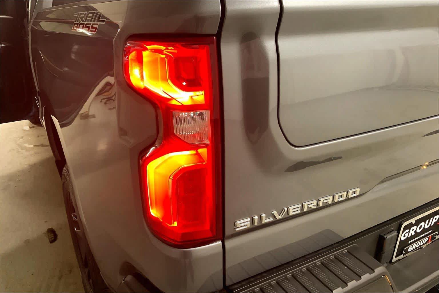 Used 2021 Chevrolet Silverado 1500 LT Trail Boss w/ LT Trail Boss Premium Package AWD/4WD image 27