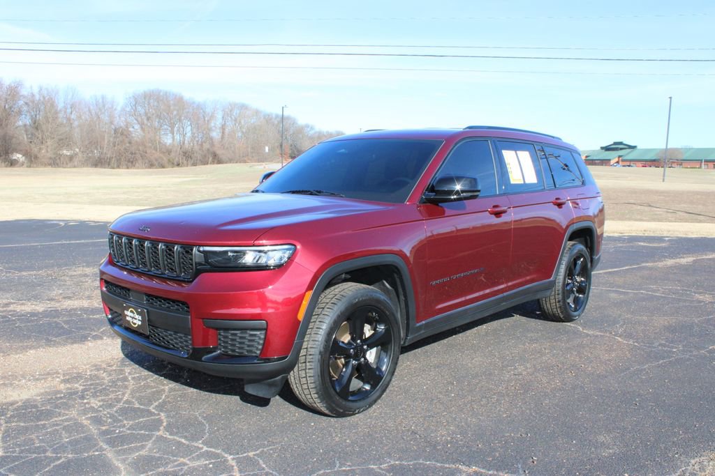 Used 2023 Jeep Grand Cherokee L Laredo image 4