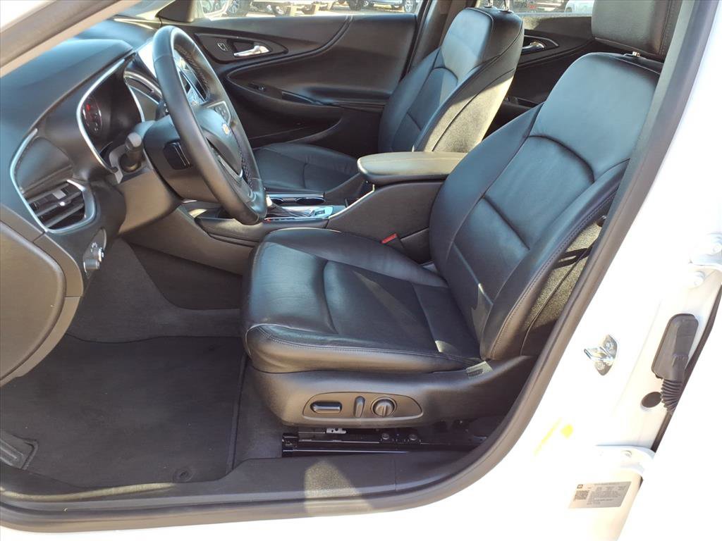 Used 2023 Chevrolet Malibu LT w/ Redline Edition image 19