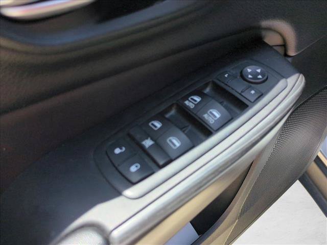 Used 2015 Jeep Cherokee Limited FWD image 12