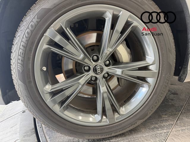 Used 2026 Audi Q8 Premium w/ Convenience Plus Package AWD/4WD image 6