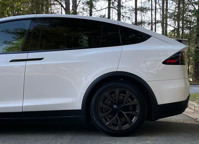 Used 2023 Tesla Model X image 8