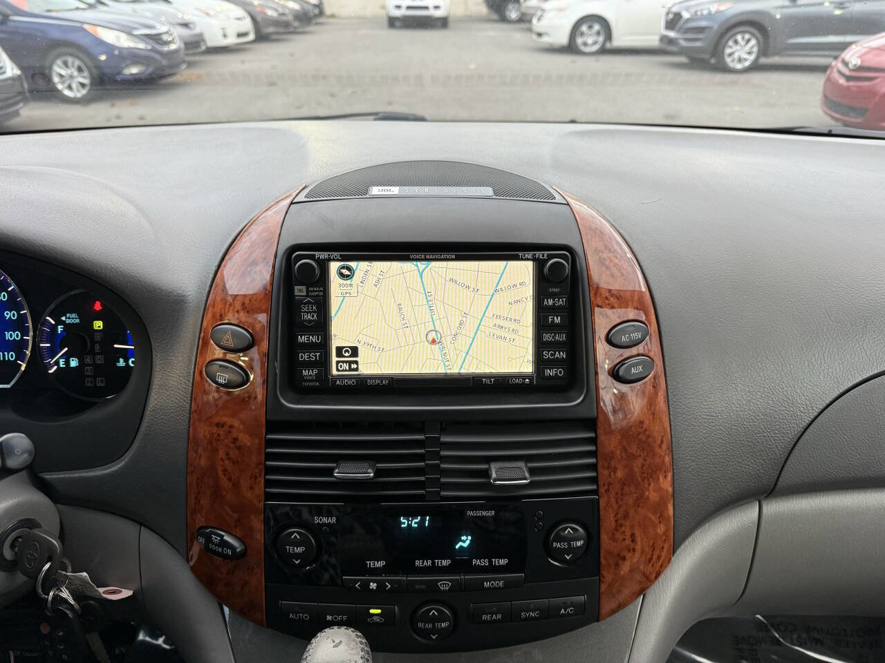 Used 2009 Toyota Sienna image 17