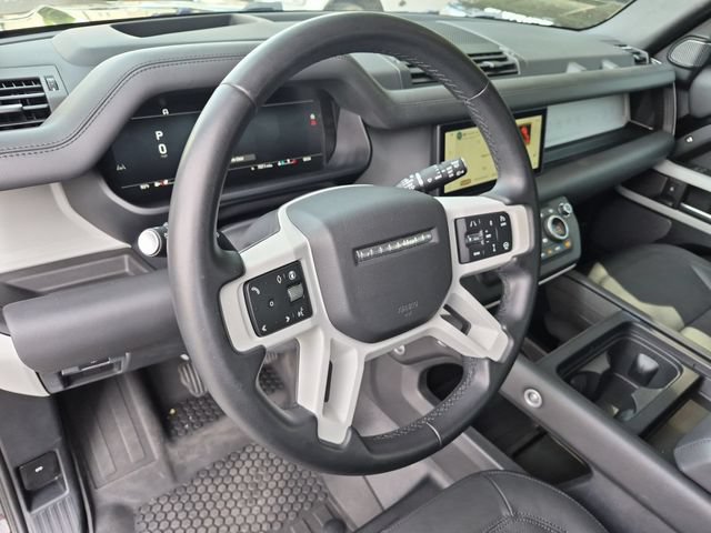 Used 2024 Land Rover Defender 110 SE AWD/4WD image 16