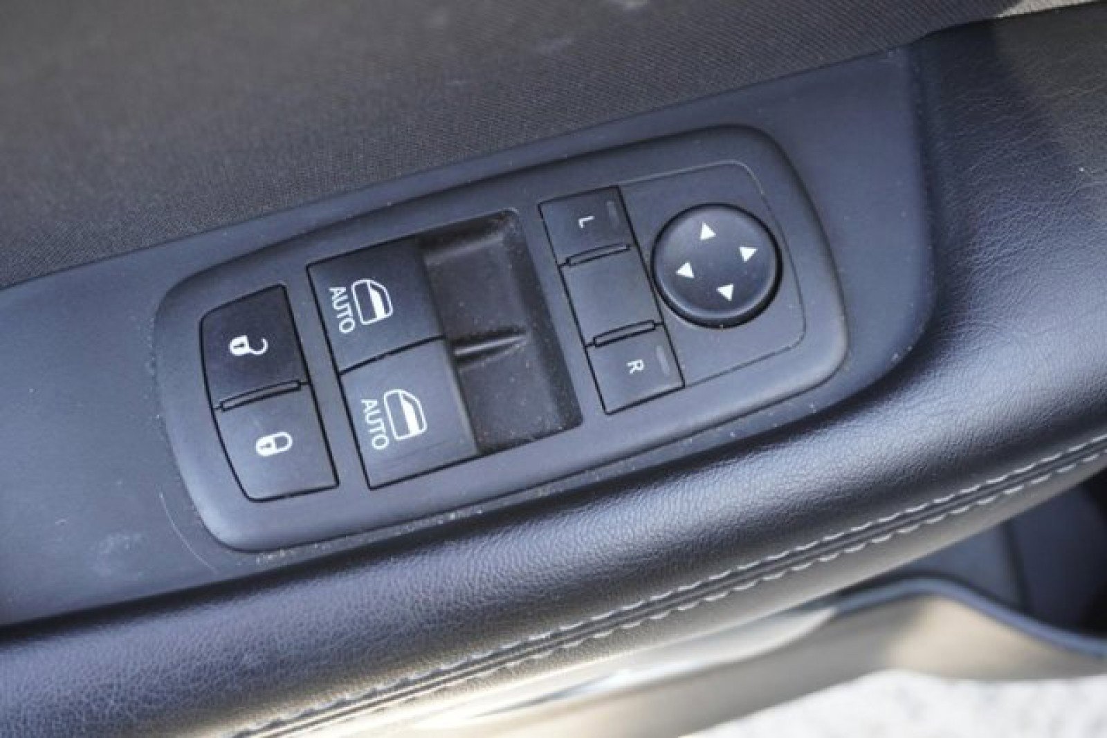 Used 2022 Dodge Challenger R/T image 18