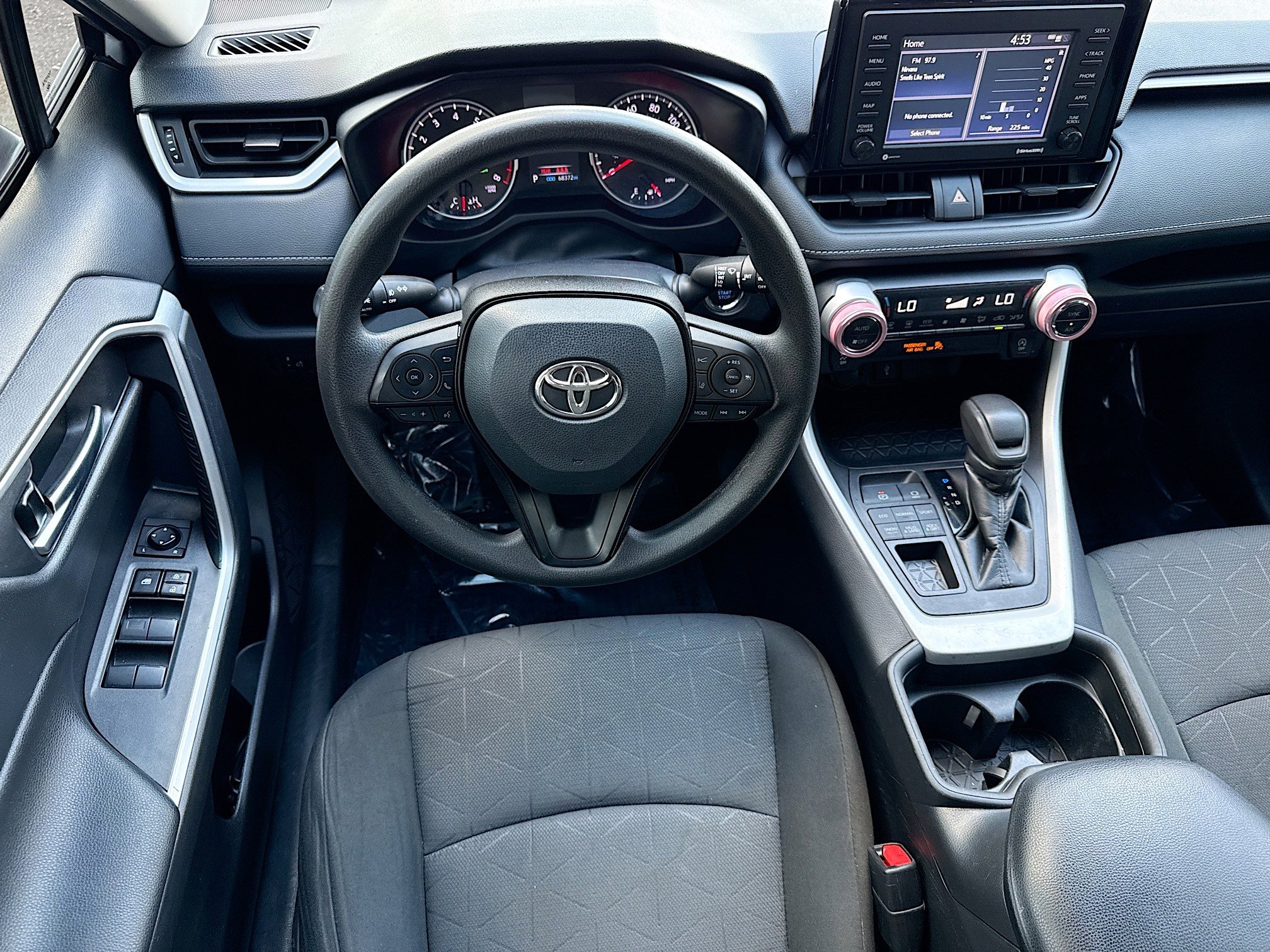 Used 2021 Toyota RAV4 XLE image 15