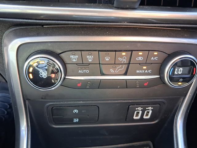 Used 2020 Ford EcoSport SE w/ SE Convenience Package FWD image 23