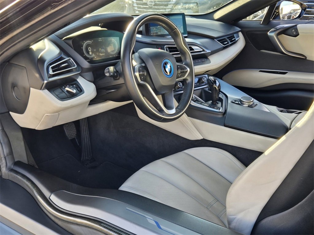 Used 2015 BMW i8 image 12