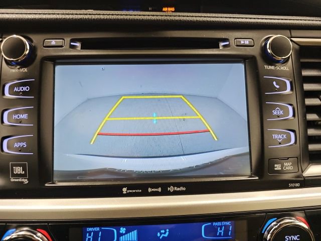 Used 2017 Toyota Highlander Limited image 26