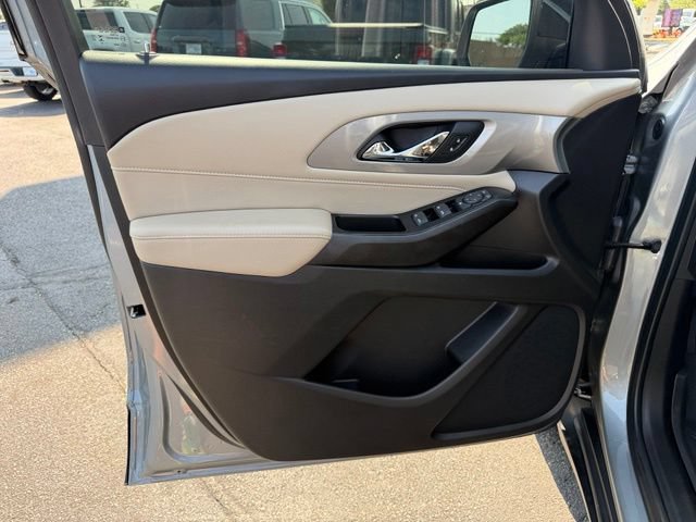 Certified 2023 Chevrolet Traverse LS AWD/4WD image 19