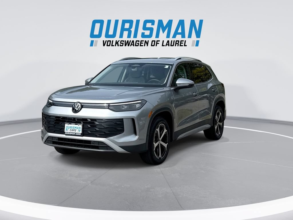Used 2026 Volkswagen Tiguan SE AWD/4WD image 4