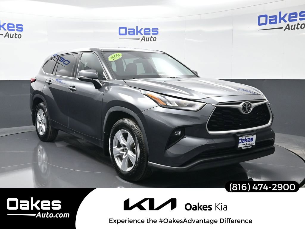 Used 2020 Toyota Highlander LE image 1