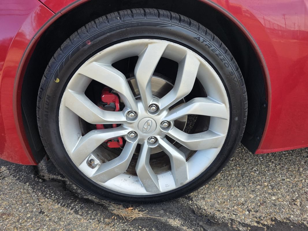 Used 2013 Hyundai Veloster w/ Style Pkg FWD image 34