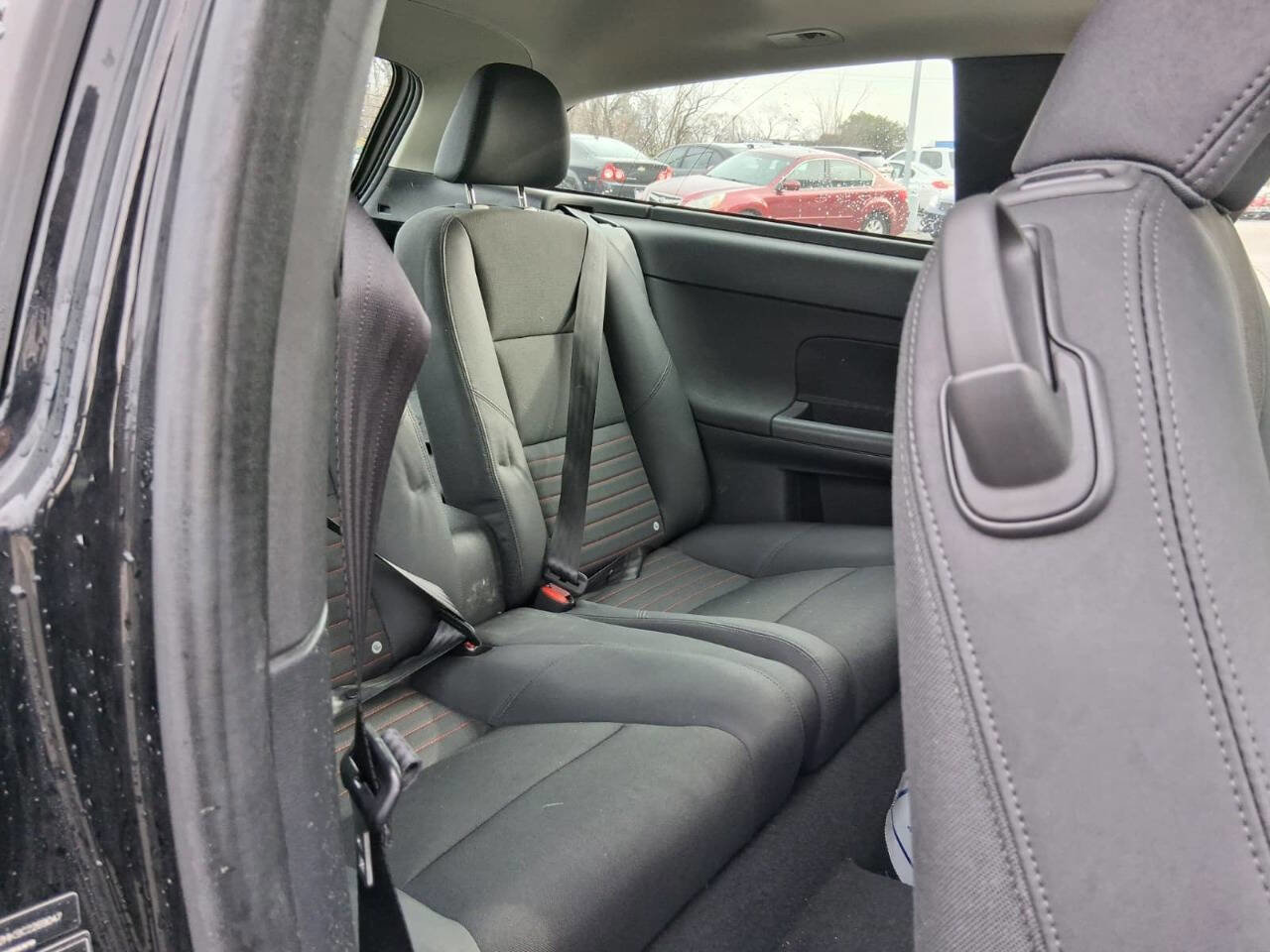 Used 2012 Volvo C30 T5 w/ Climate Pkg image 9