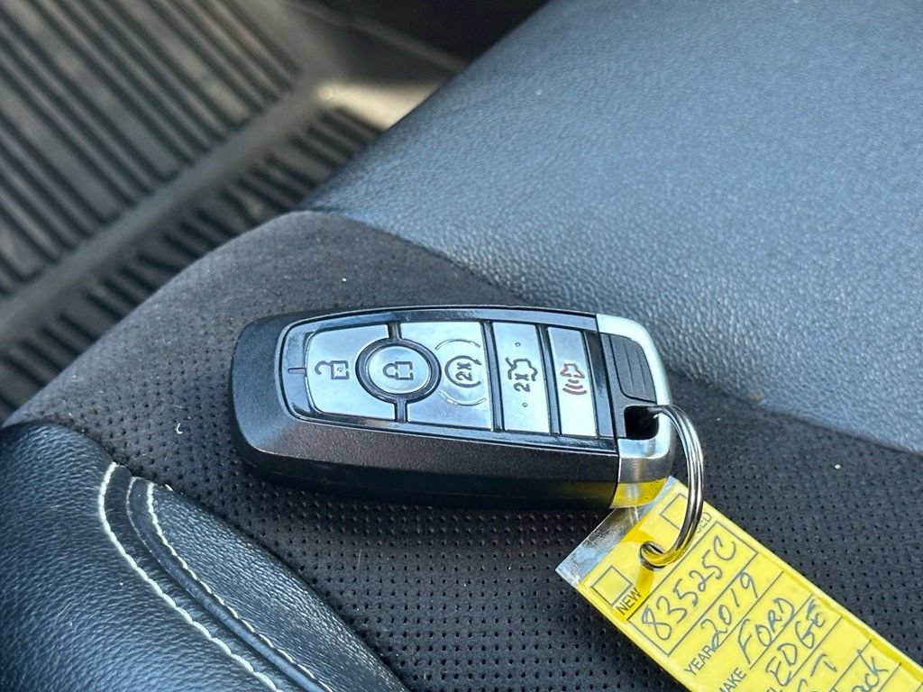 Used 2019 Ford Edge ST w/ Equipment Group 401A AWD/4WD image 35