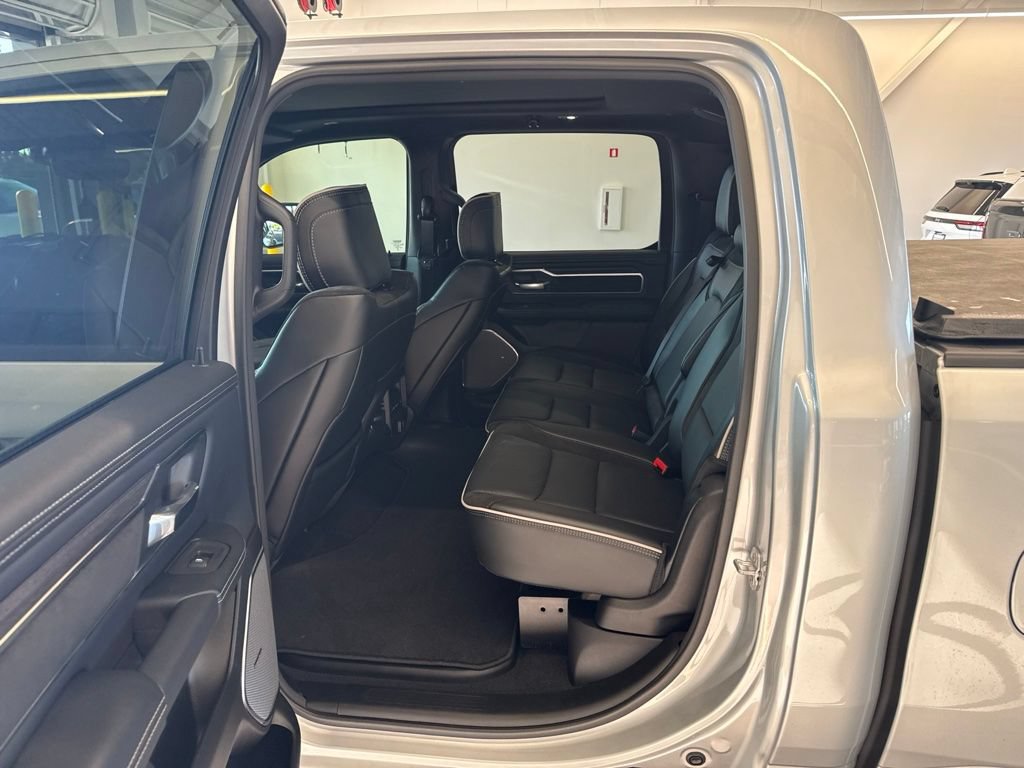 Used 2026 RAM 1500 Laramie w/ Night Edition AWD/4WD image 7