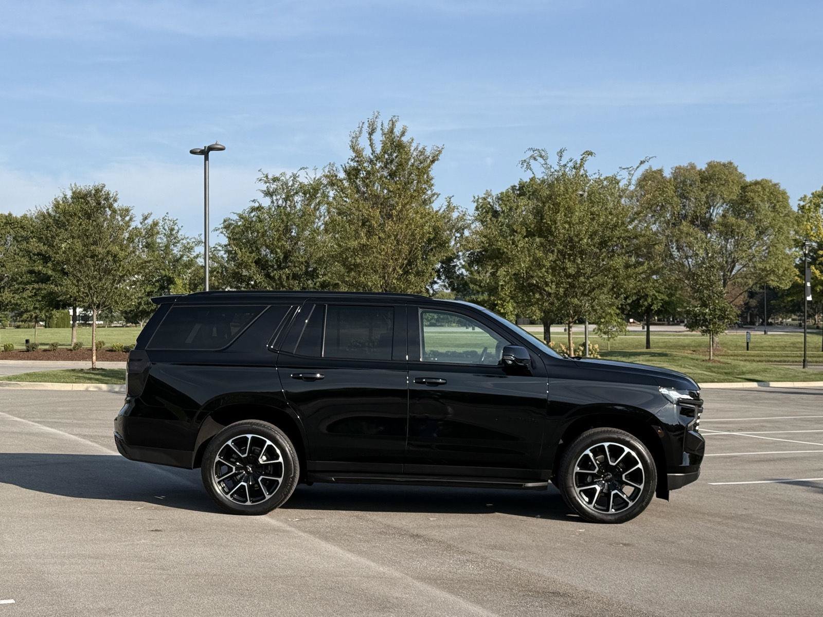 Used 2022 Chevrolet Tahoe RST w/ Luxury Package AWD/4WD image 6