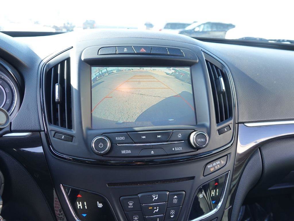 Used 2017 Buick Regal Sport Touring image 20