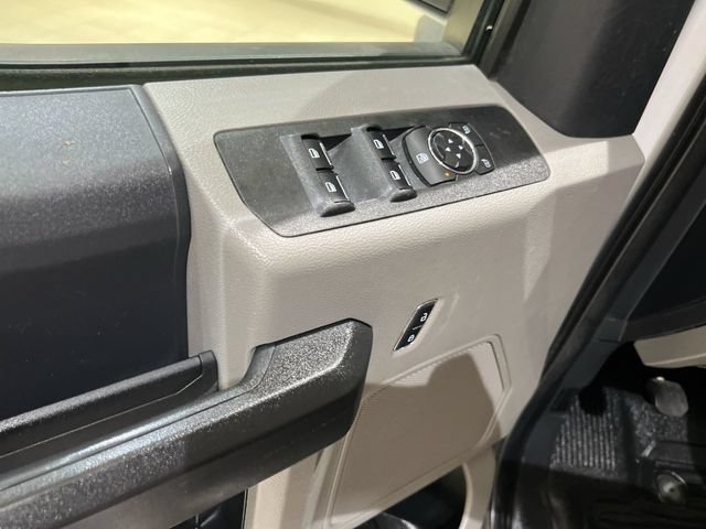 Certified 2022 Ford F550 4x4 Crew Cab Super Duty w/ Power Equipment Group image 18