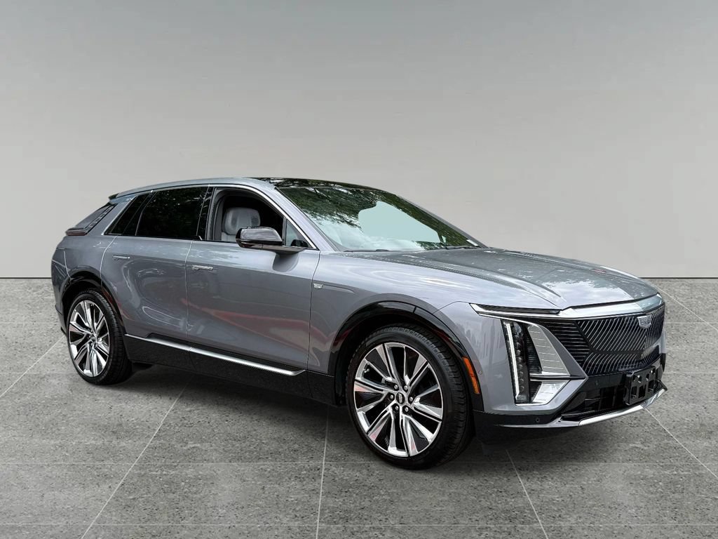 Used 2023 Cadillac Lyriq 2WD image 9