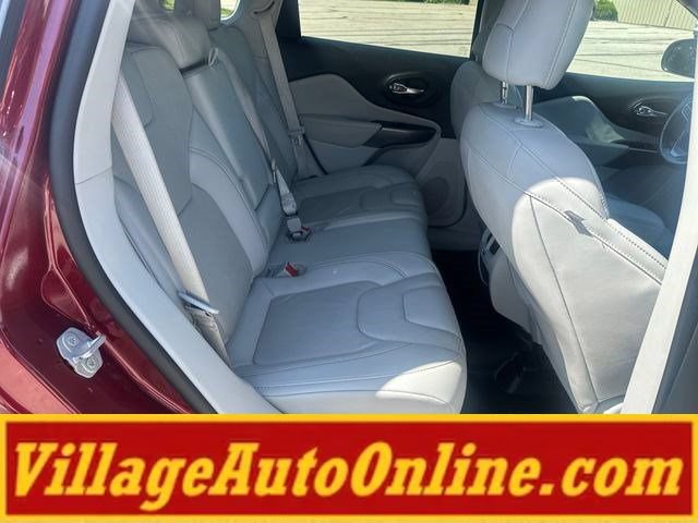 Used 2018 Jeep Compass Latitude w/ Popular Equipment Group AWD/4WD image 34
