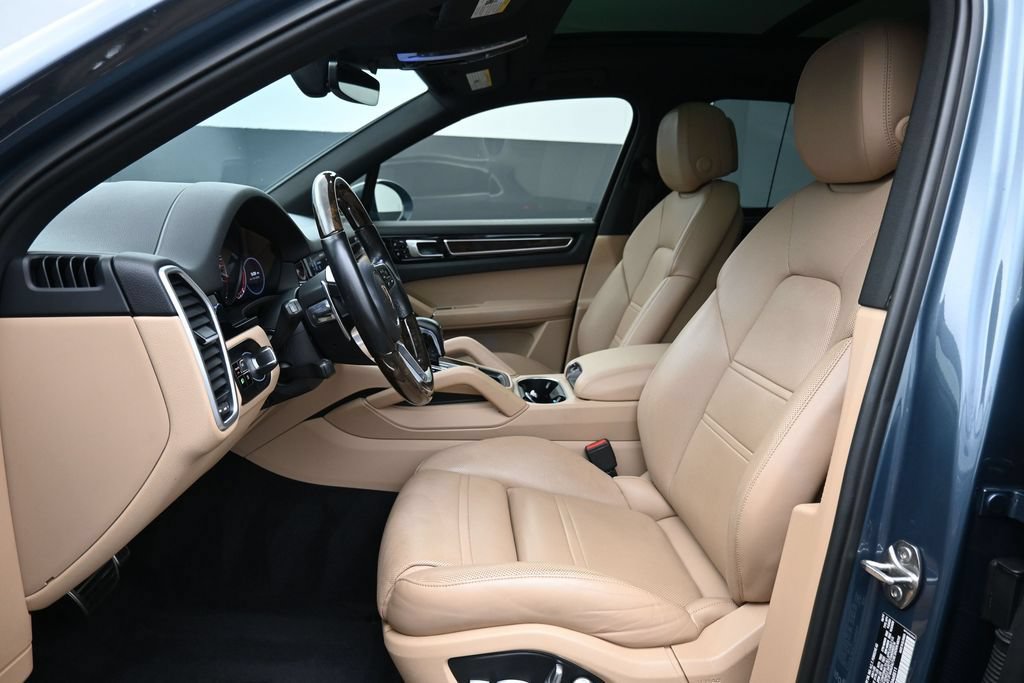 Used 2019 Porsche Cayenne S AWD/4WD image 10