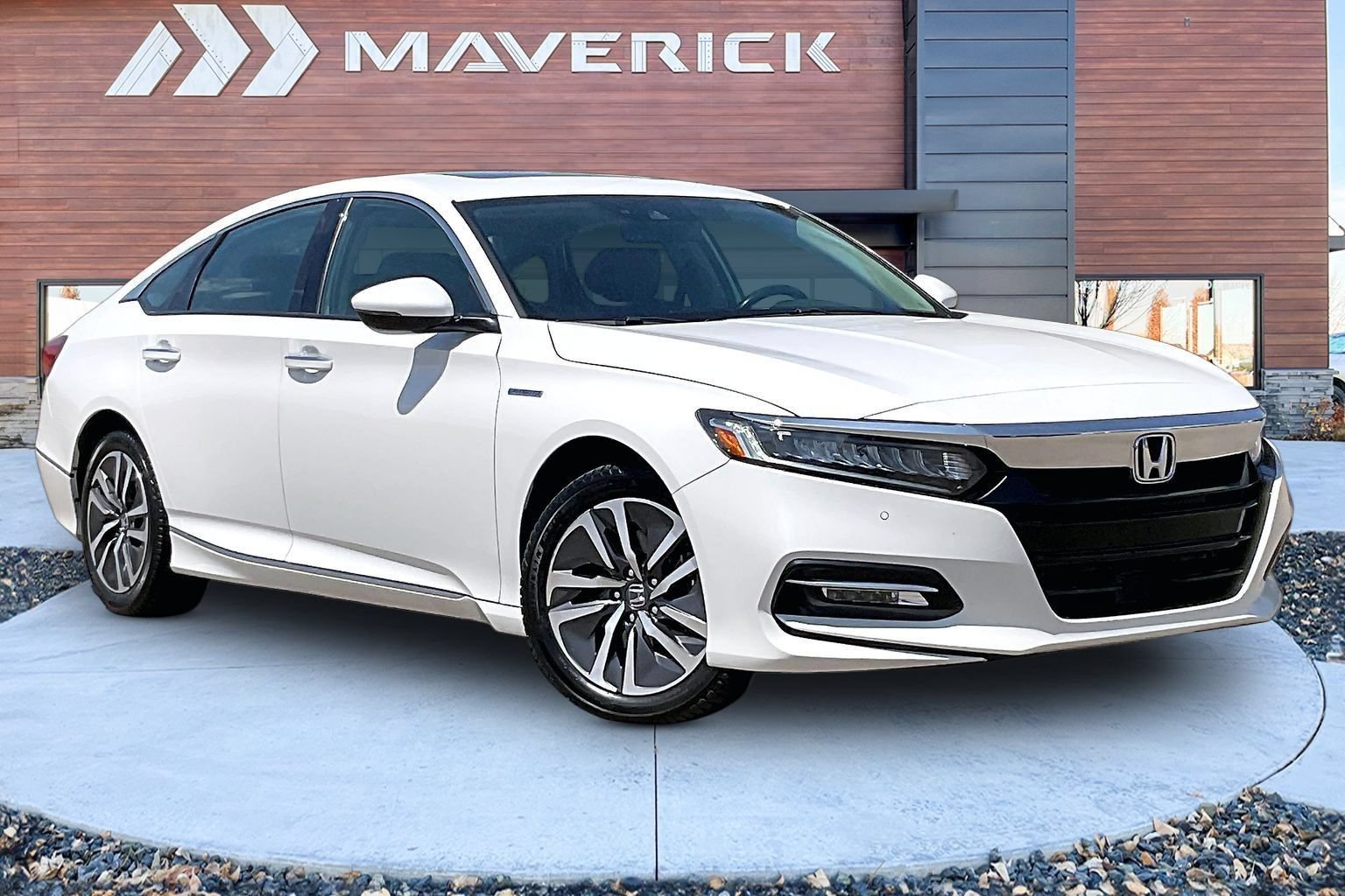 Used 2020 Honda Accord Touring image 1