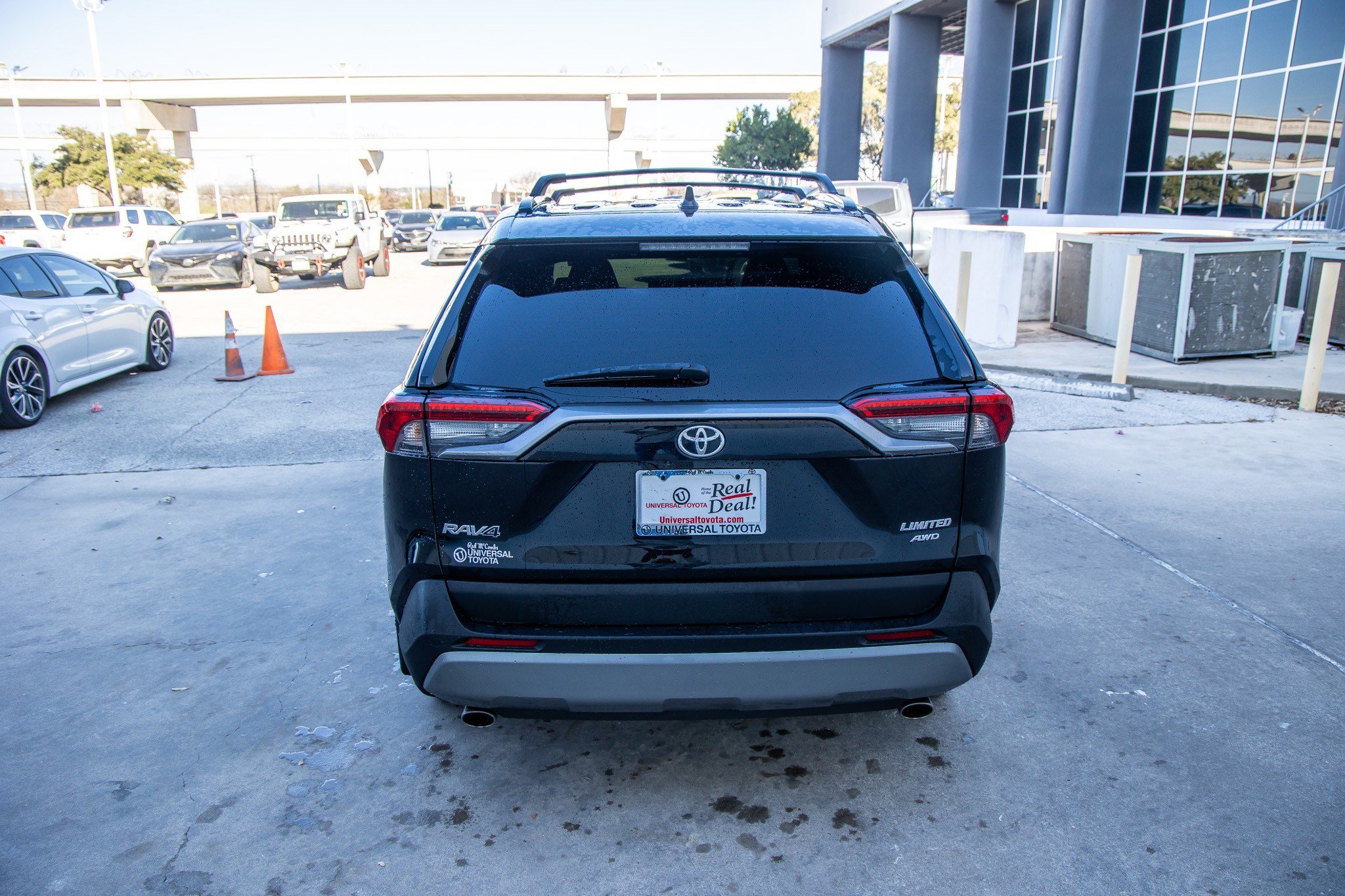 Used 2024 Toyota RAV4 Limited image 9