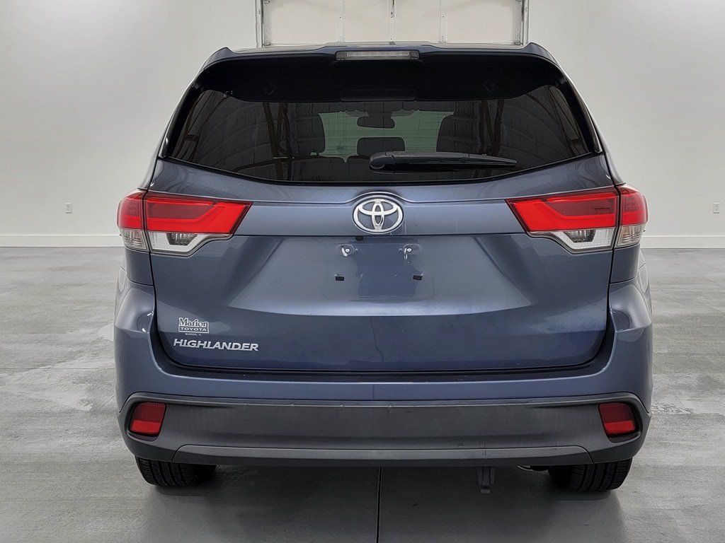 Used 2019 Toyota Highlander LE FWD image 7