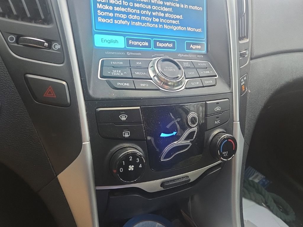 Used 2013 Hyundai Sonata SE w/ Navigation & Sunroof Pkg image 15
