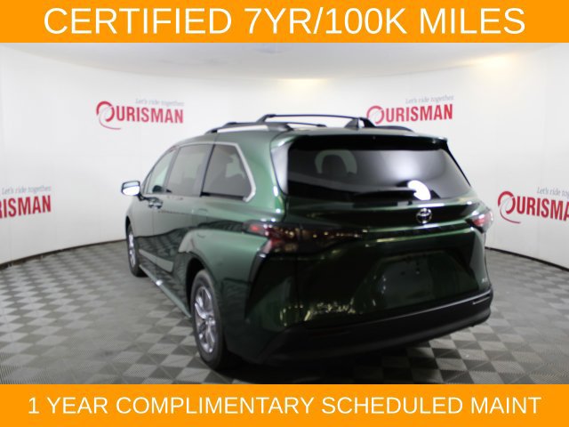 Used 2026 Toyota Sienna XLE AWD/4WD image 6