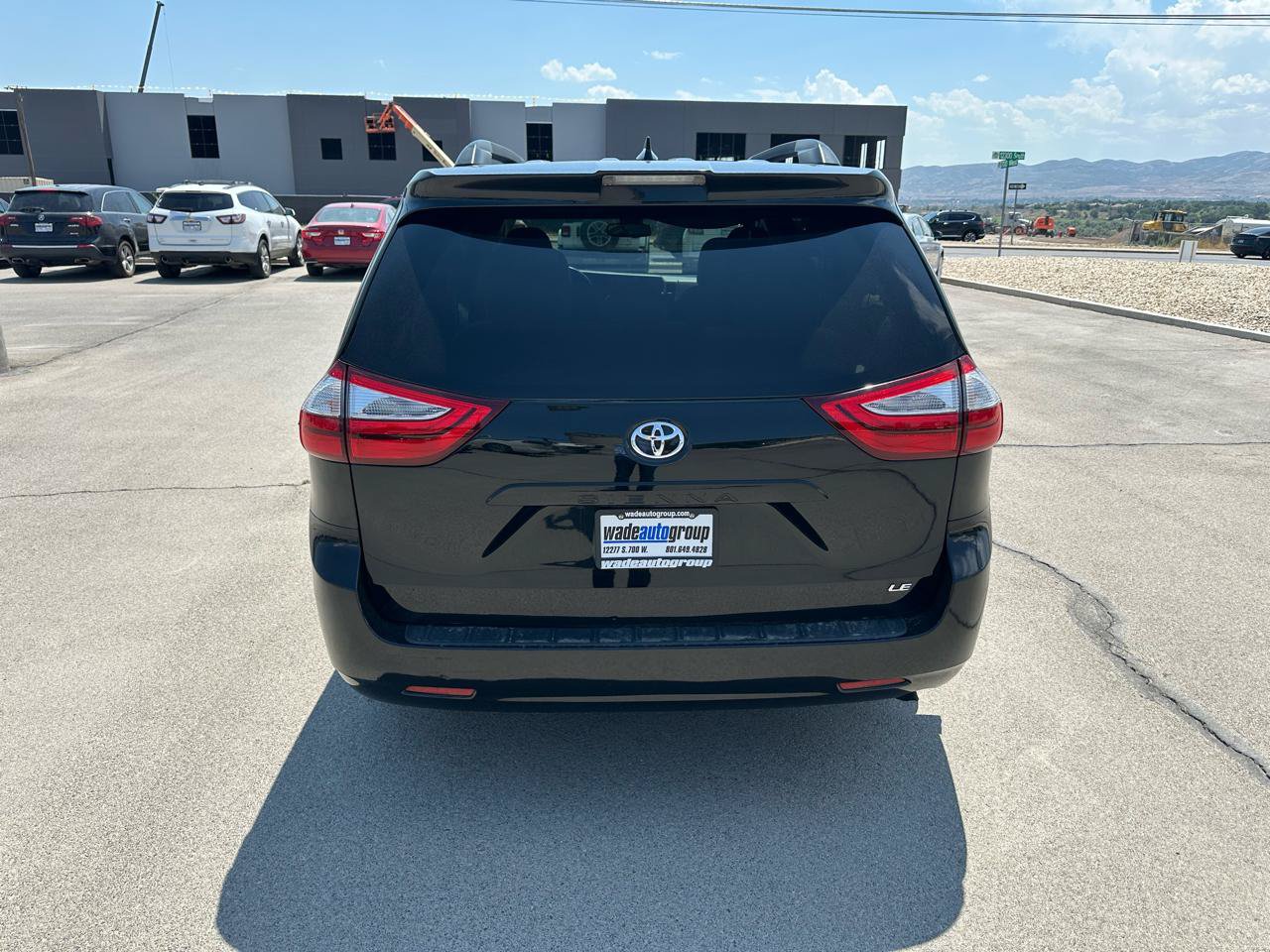 Used 2018 Toyota Sienna LE w/ Protection Package FWD image 6