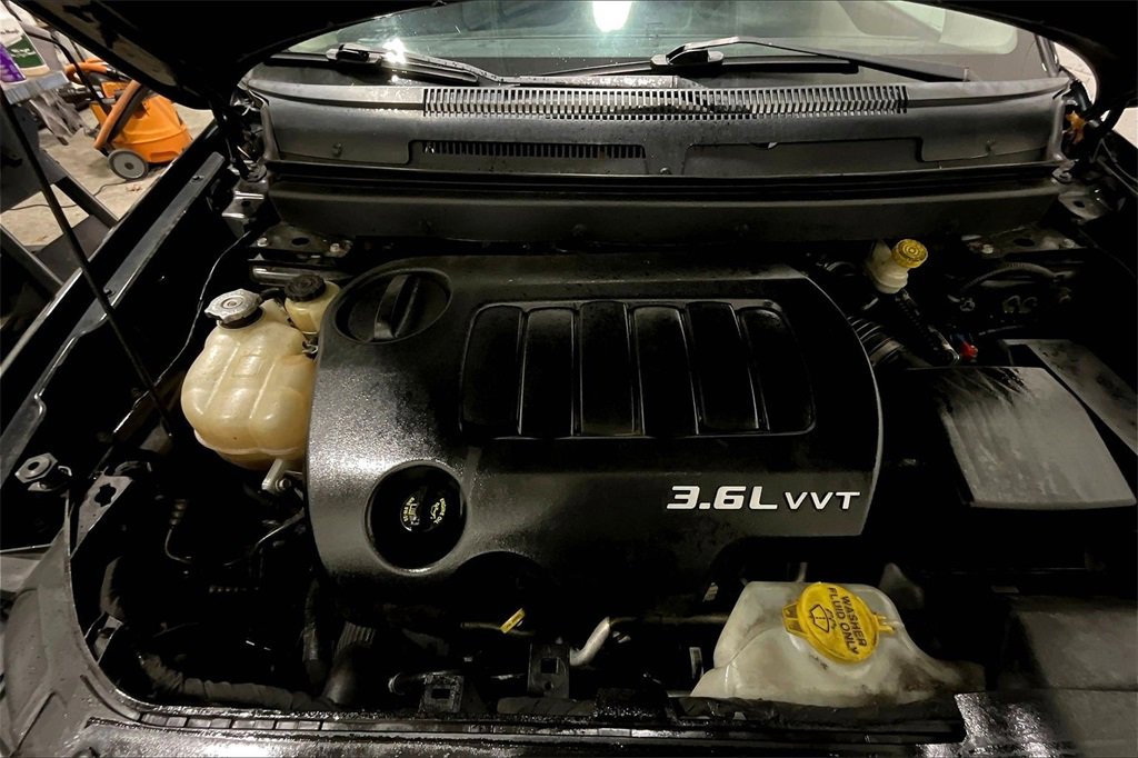 Used 2015 Dodge Journey SXT w/ Flexible Seating Group image 27