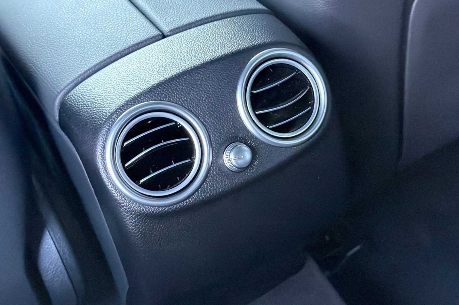 Used 2021 Mercedes-Benz GLC 300 300 image 16