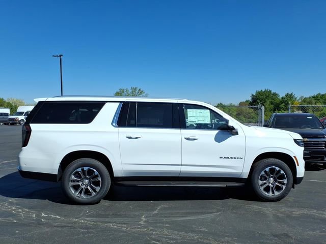 New 2026 Chevrolet Suburban LT w/ Comfort Package AWD/4WD image 2